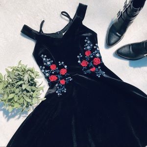 Francesca’s Rose Embroidered Velvet Black Dress